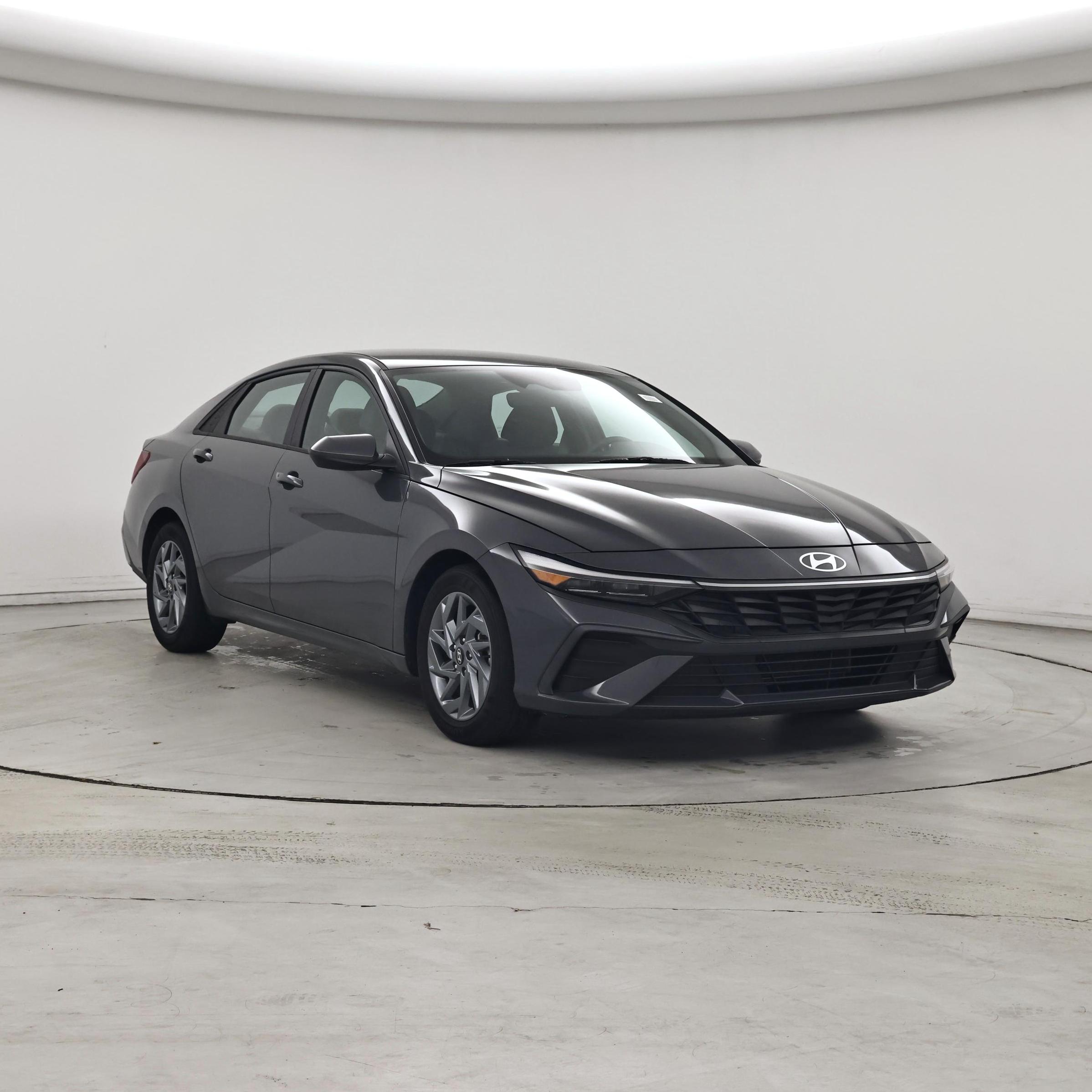 Gray 2024 Hyundai Elantra Sedan Front-Wheel Drive Automatic