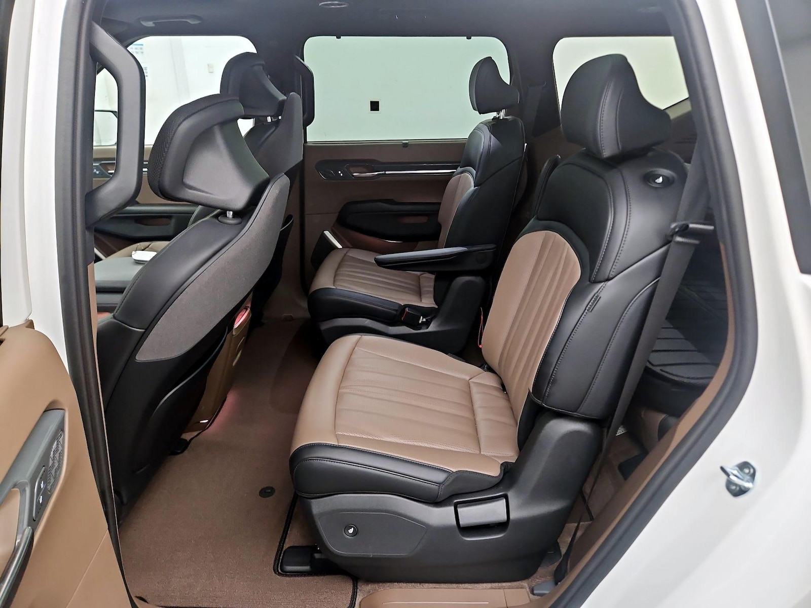 Rear Air Conditioning