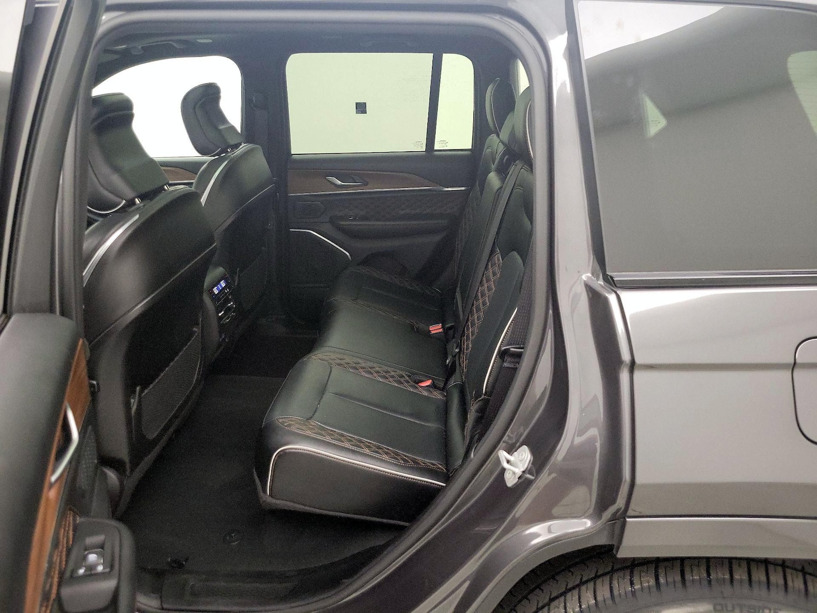 Rear Air Conditioning
