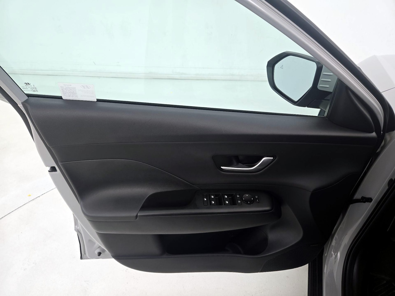 2024 Hyundai Kona Limited - Photo 13