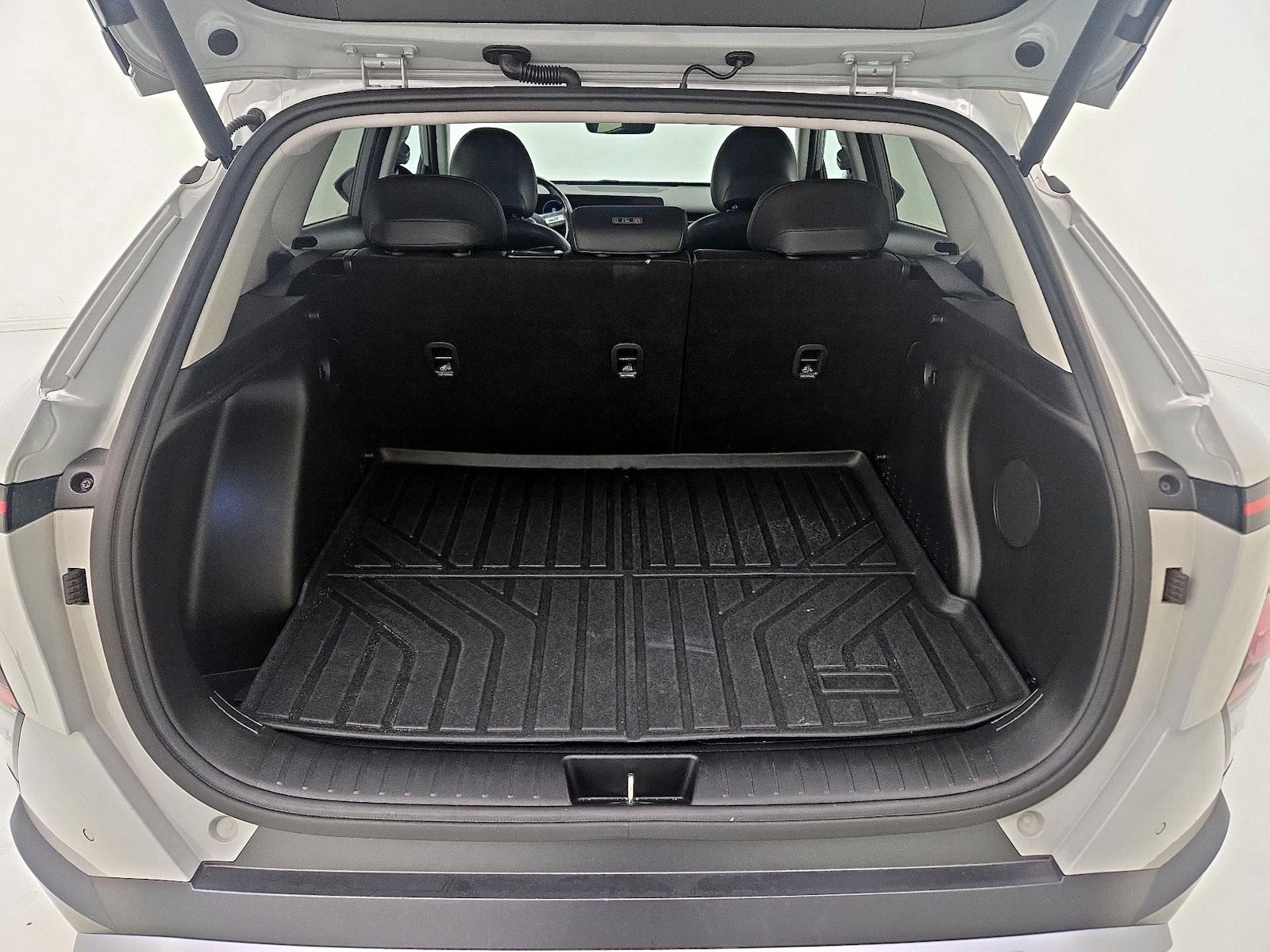 2024 Hyundai Kona Limited - Photo 23