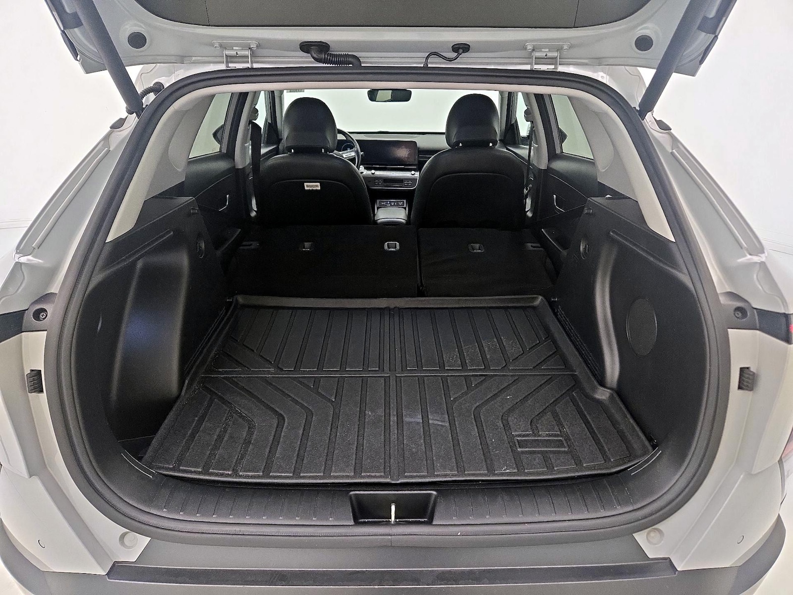 2024 Hyundai Kona Limited - Photo 24