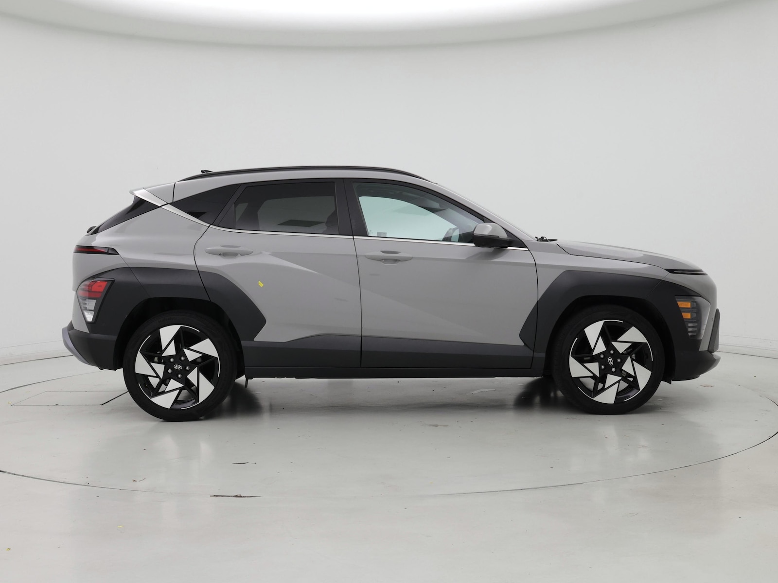 2024 Hyundai Kona Limited - Photo 8