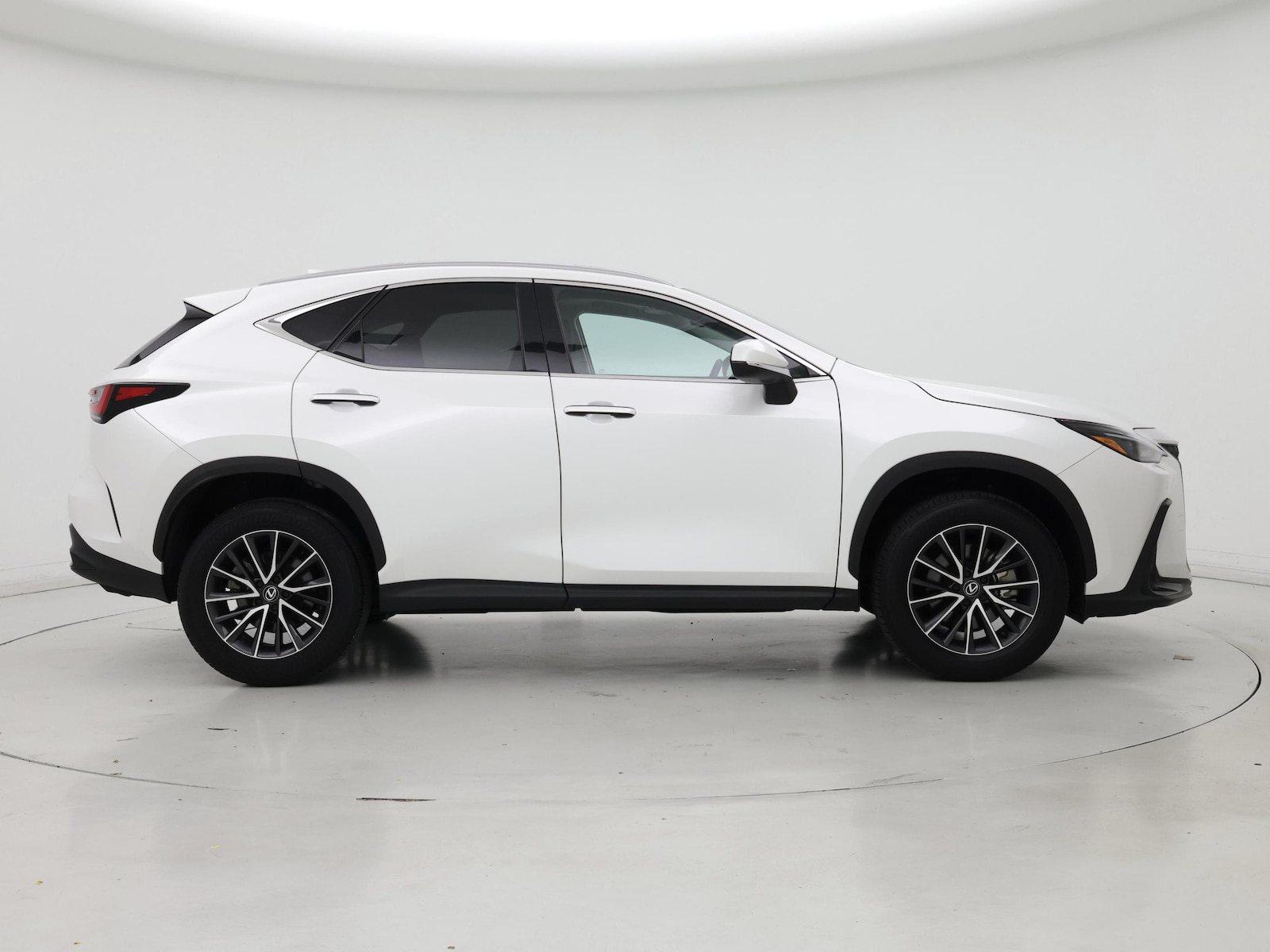 2024 Lexus NX 250 - Photo 8