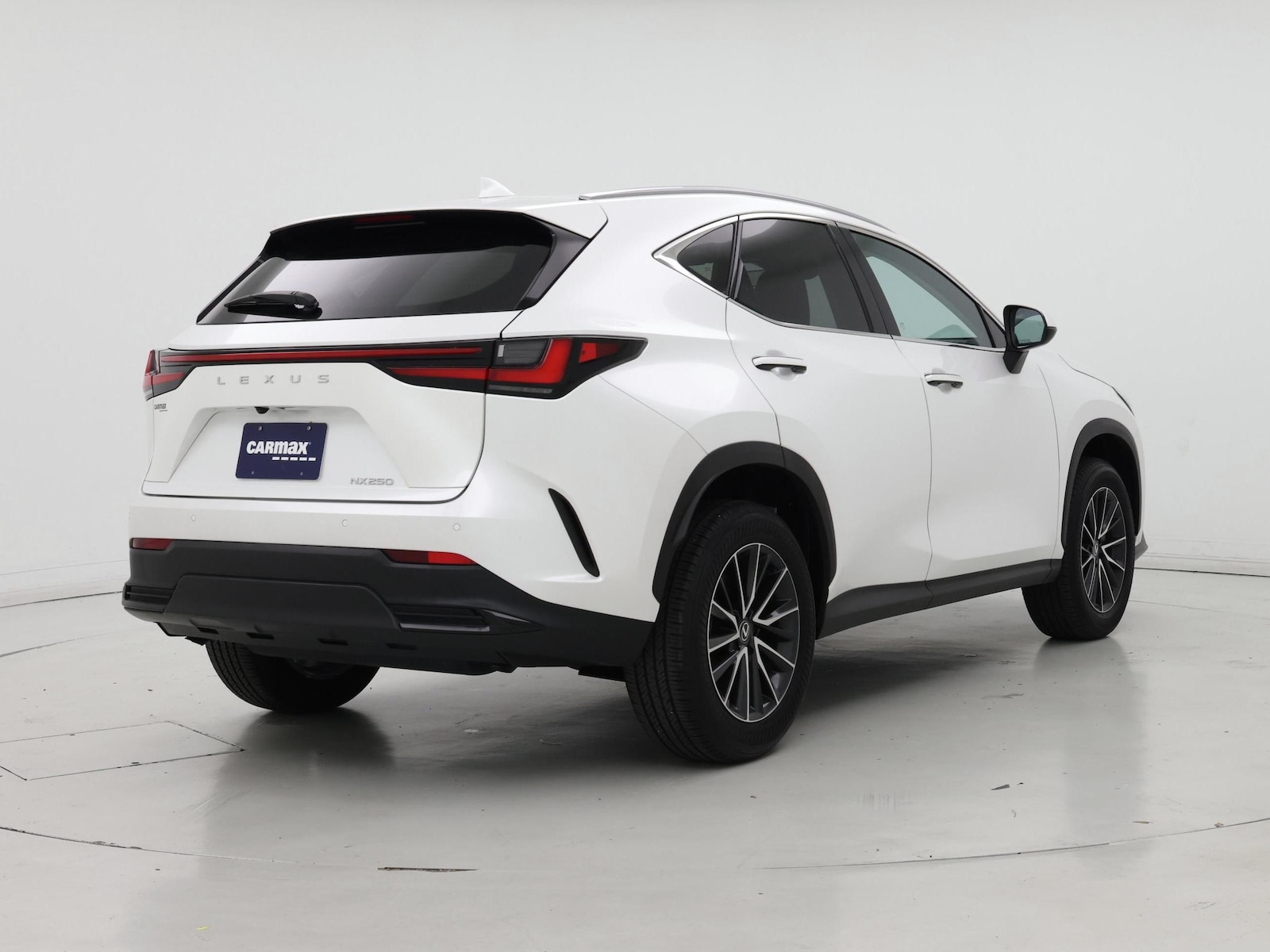 2024 Lexus NX 250 - Photo 9