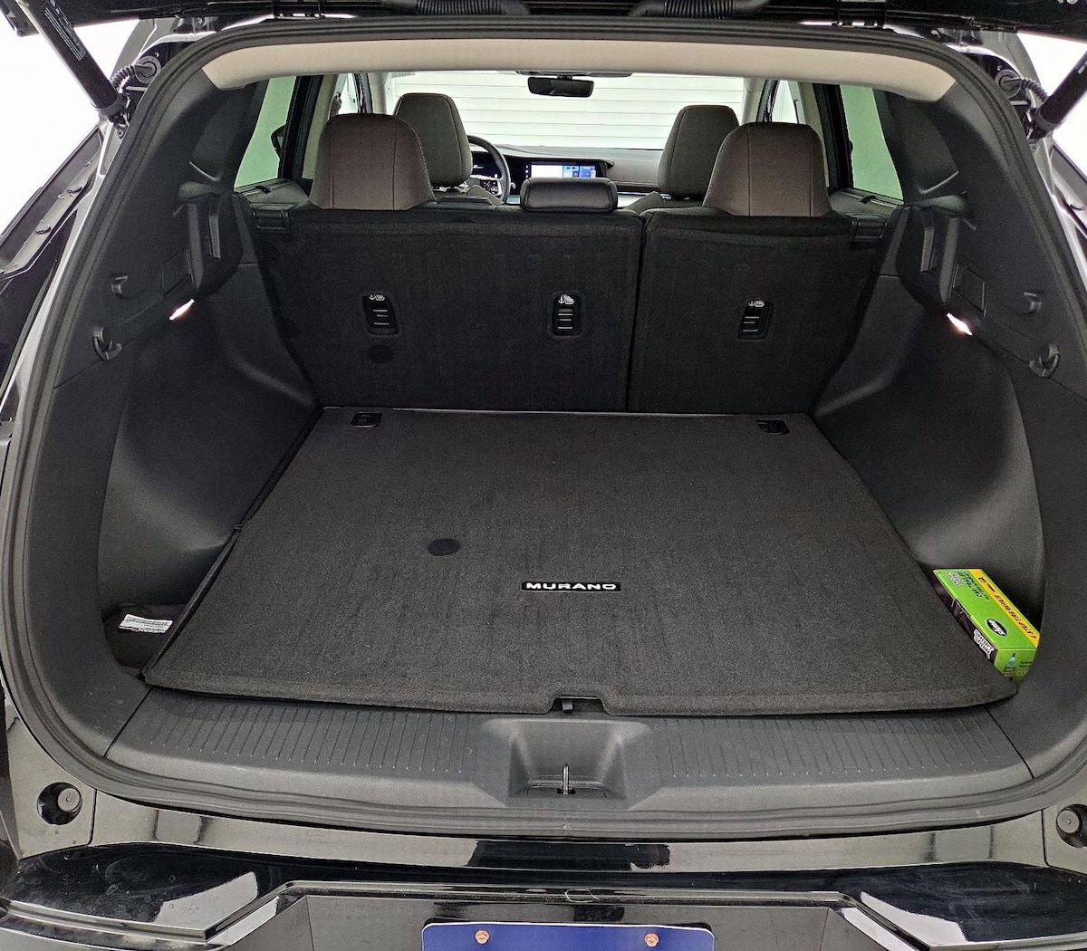 Trunk/Cargo (Seats Up)
