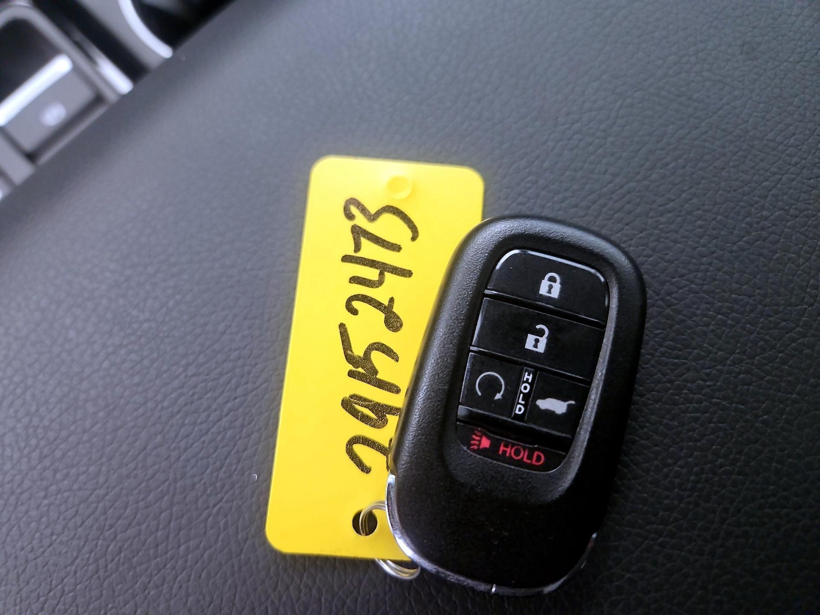 2025 Honda Pilot EX-L - Photo 23