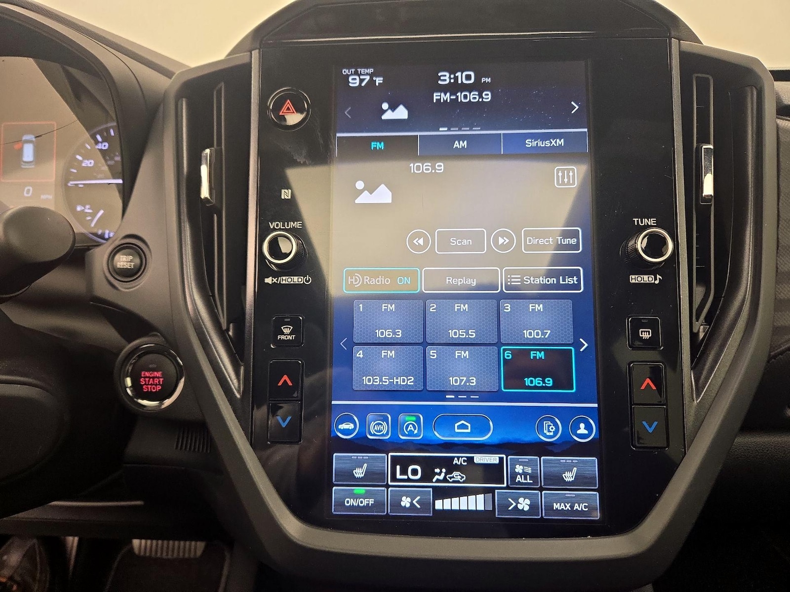2025 Subaru Forester Premium - Photo 16