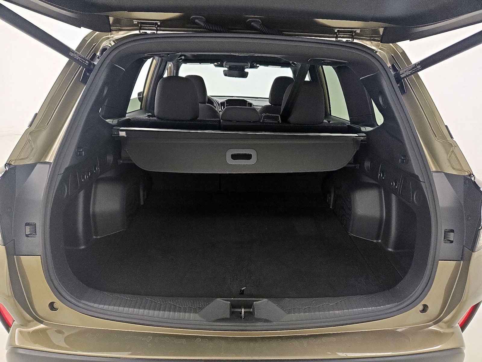 2025 Subaru Forester Premium - Photo 22