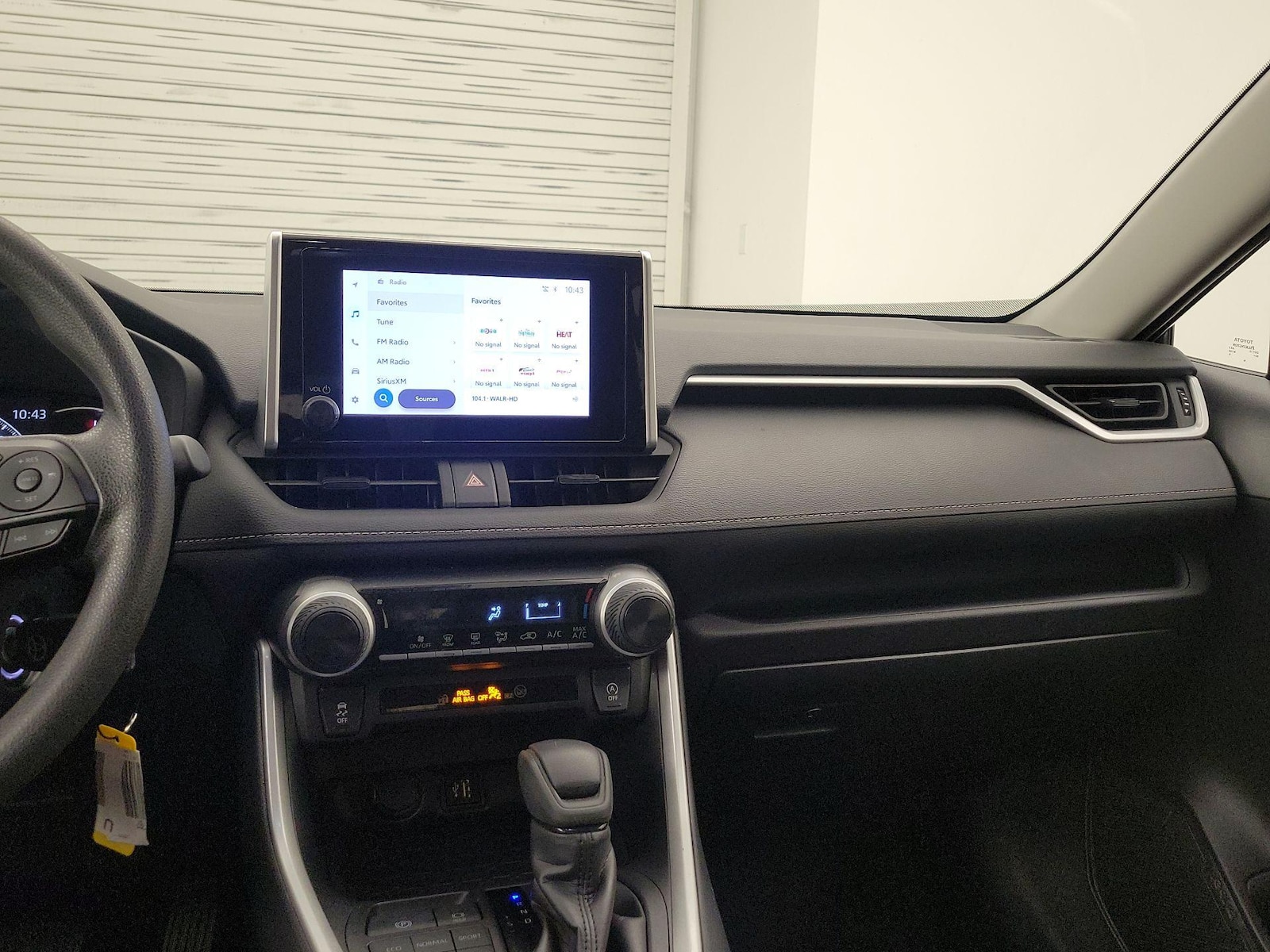 2025 Toyota RAV4 LE - Photo 10