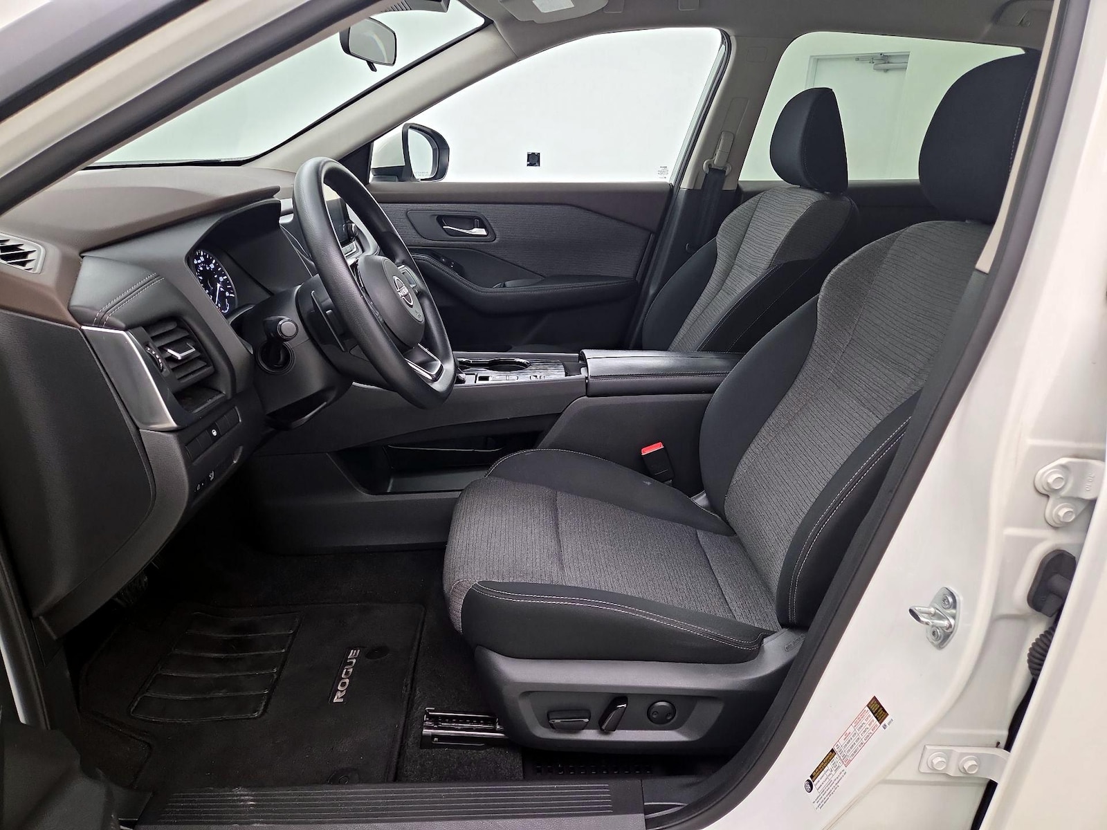 Power Seat(s) & Side Airbags