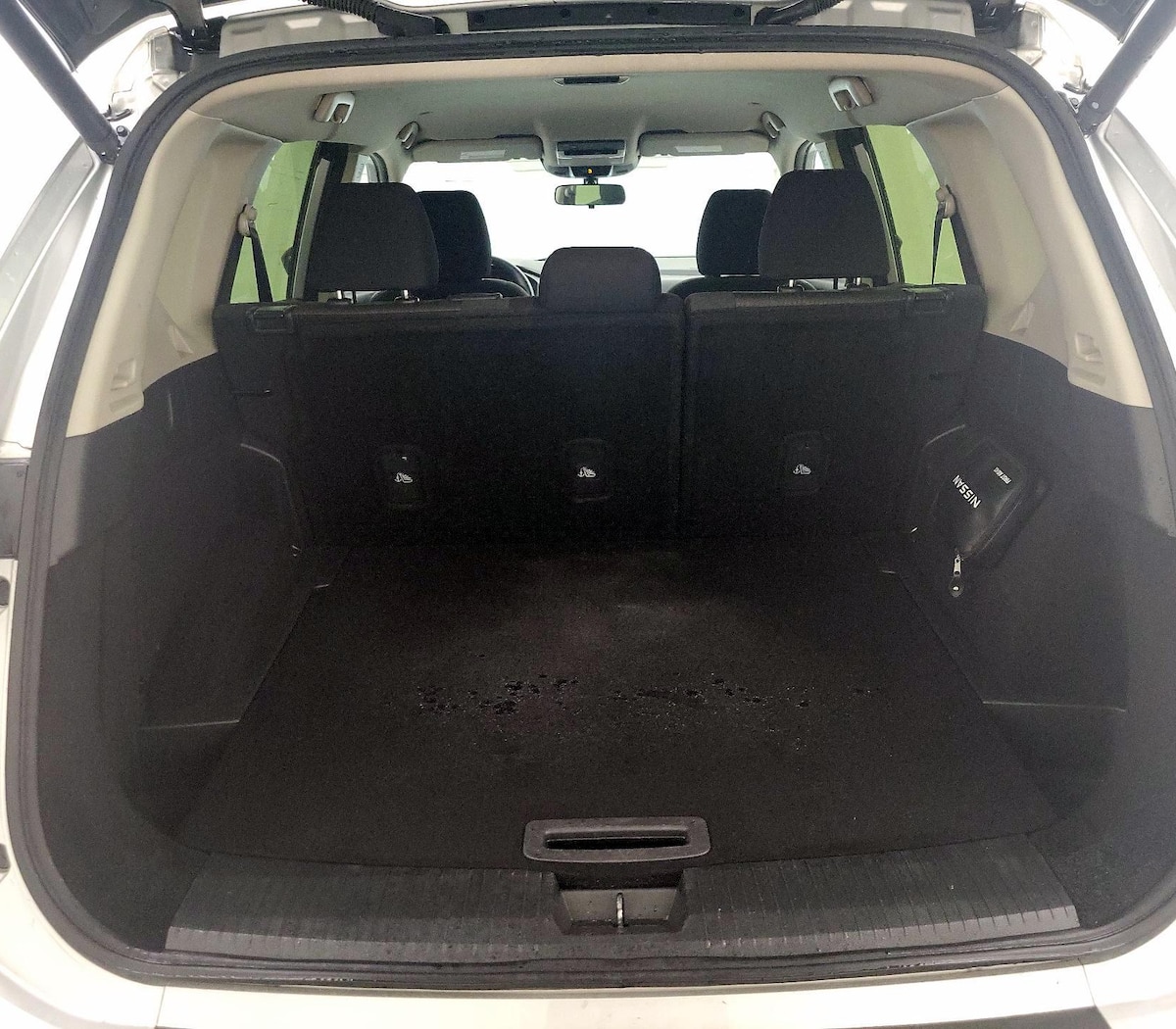 Trunk/Cargo (Seats Up)