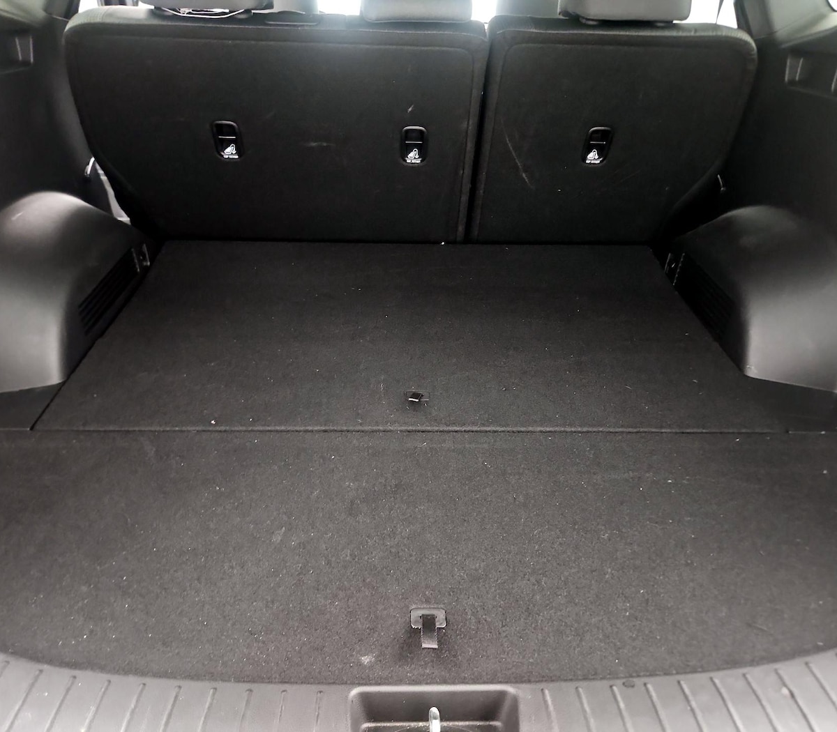 Trunk/Cargo (Seats Up)