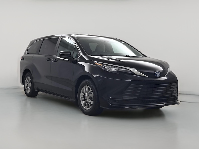 2025 Toyota Sienna LE