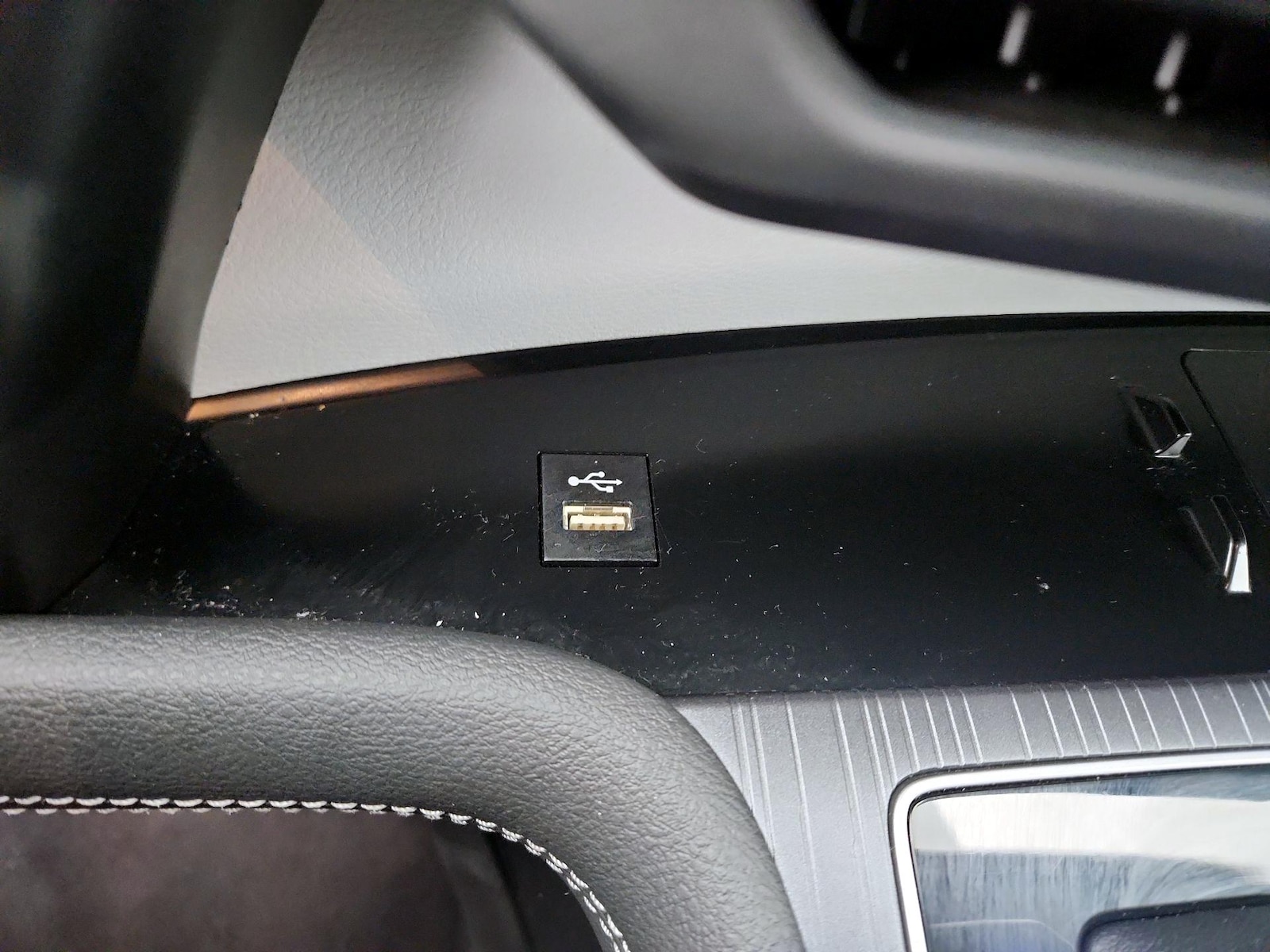 2025 Toyota Sienna LE - Photo 19