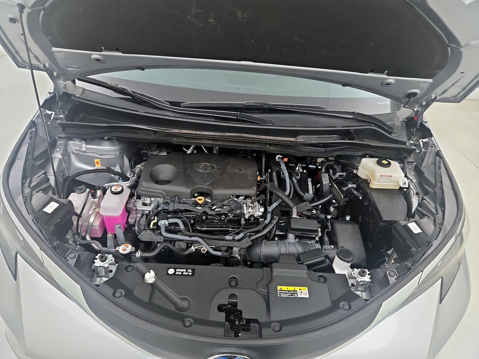 2025 Toyota Sienna LE - Photo 24