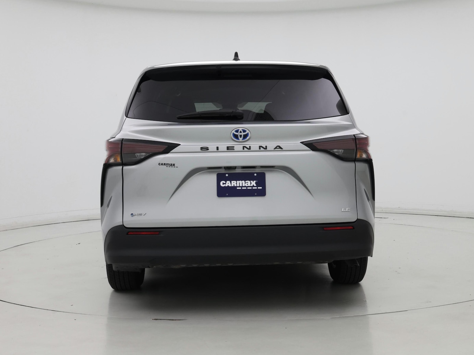 2025 Toyota Sienna LE - Photo 7