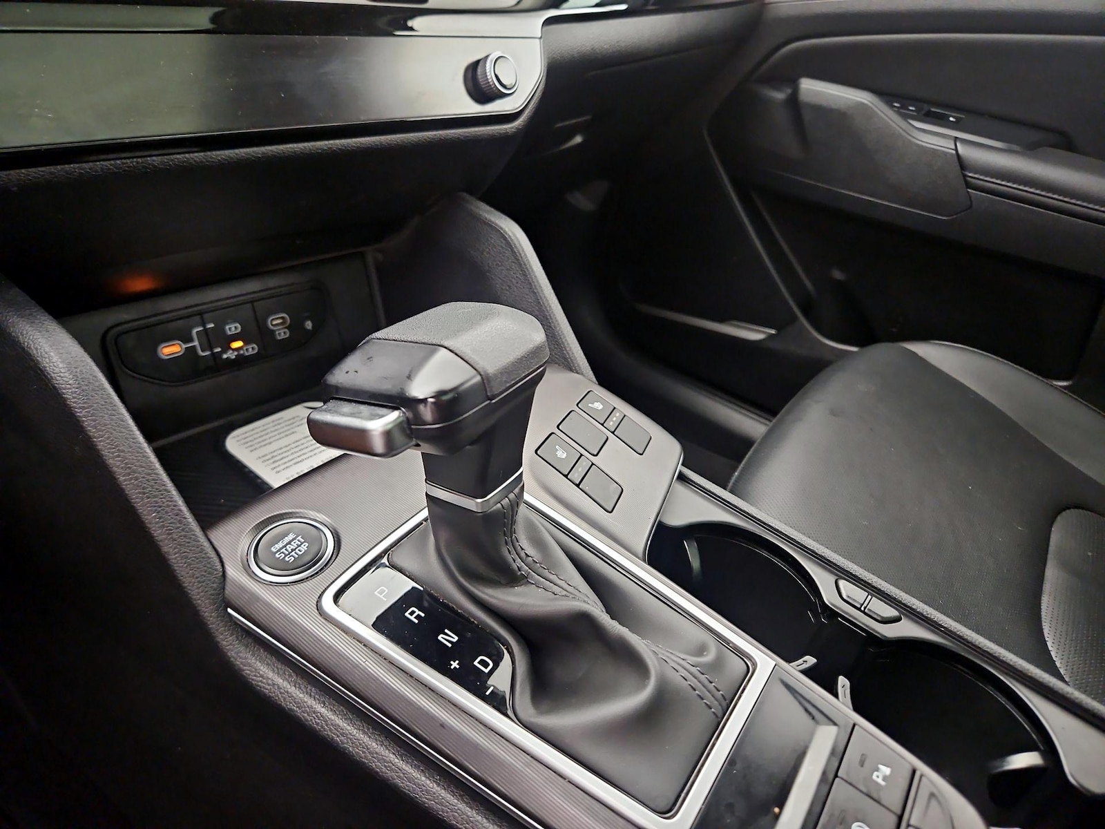 2026 Kia Sportage EX - Photo 18