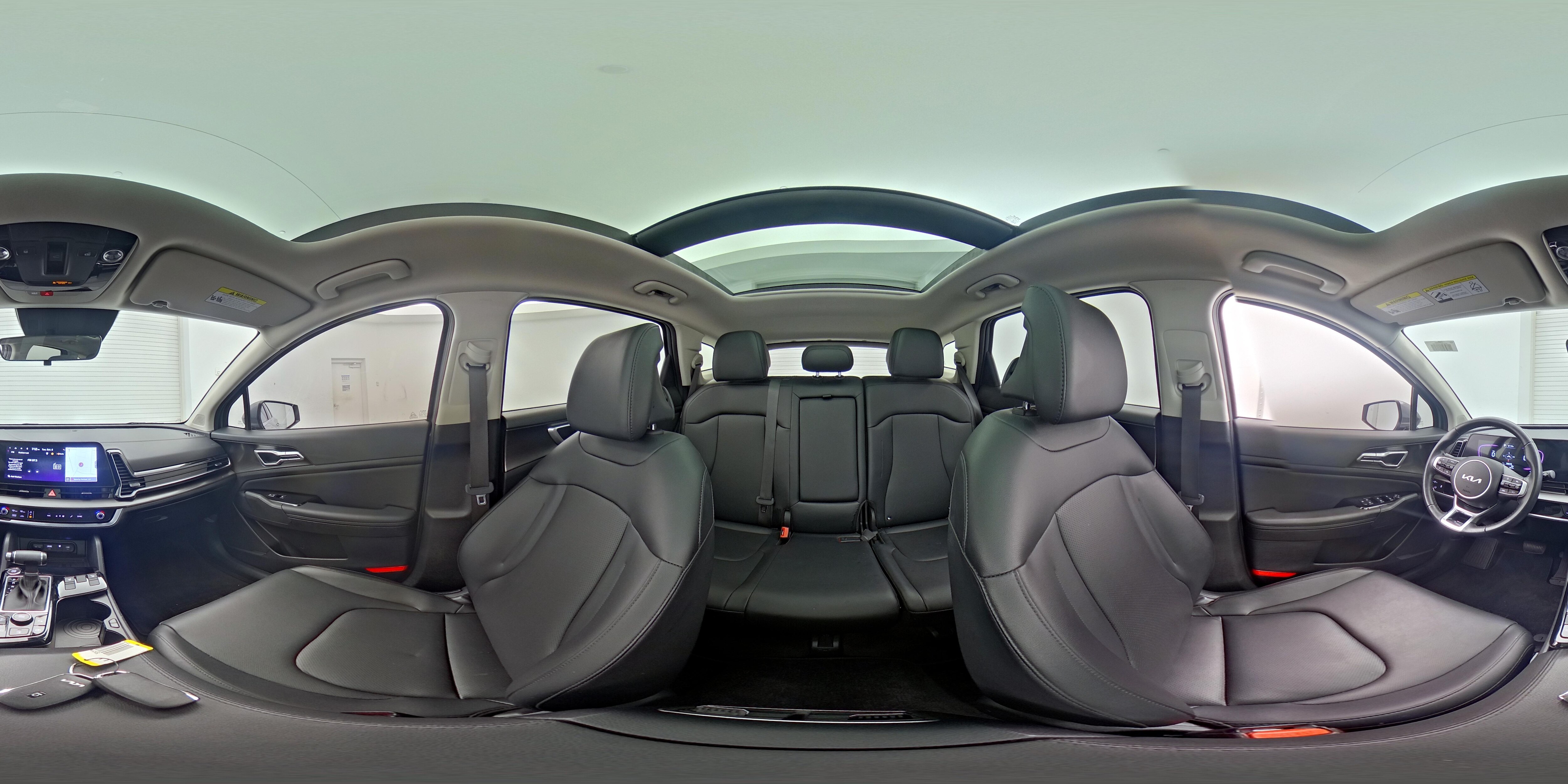 2025 Kia Sportage EX - Photo 24