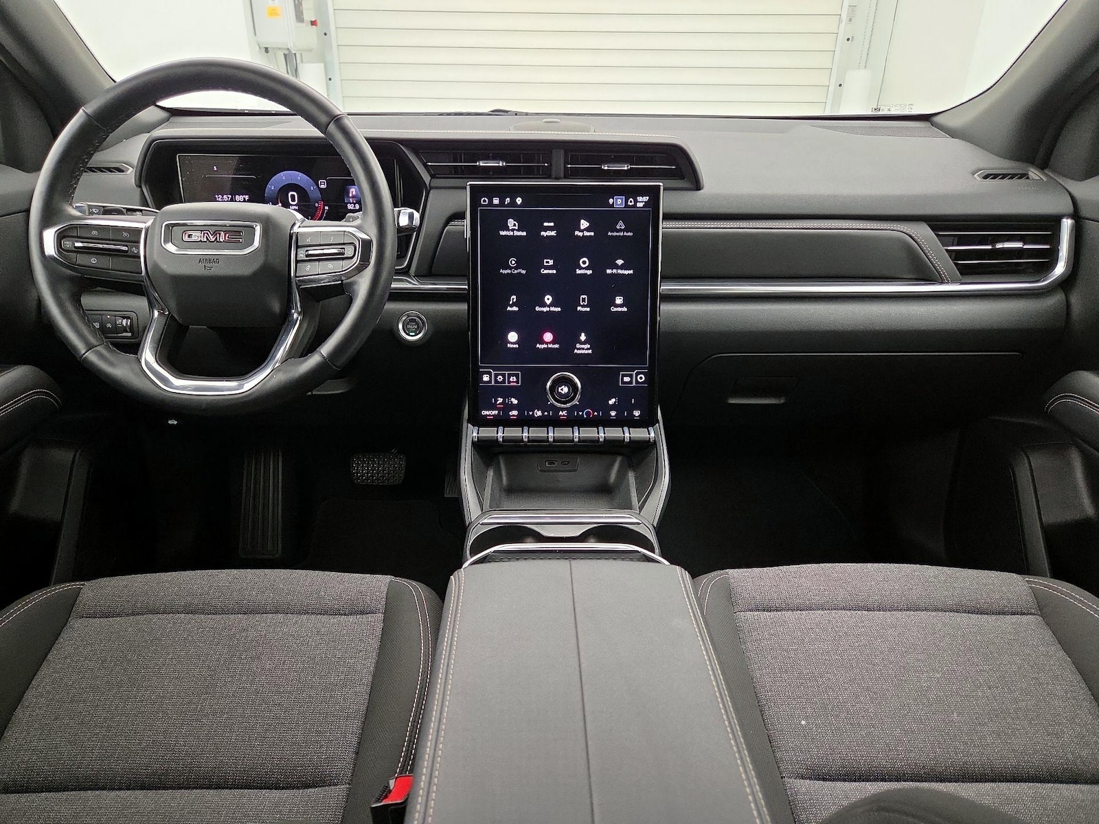 Apple CarPlay® & Android Auto™