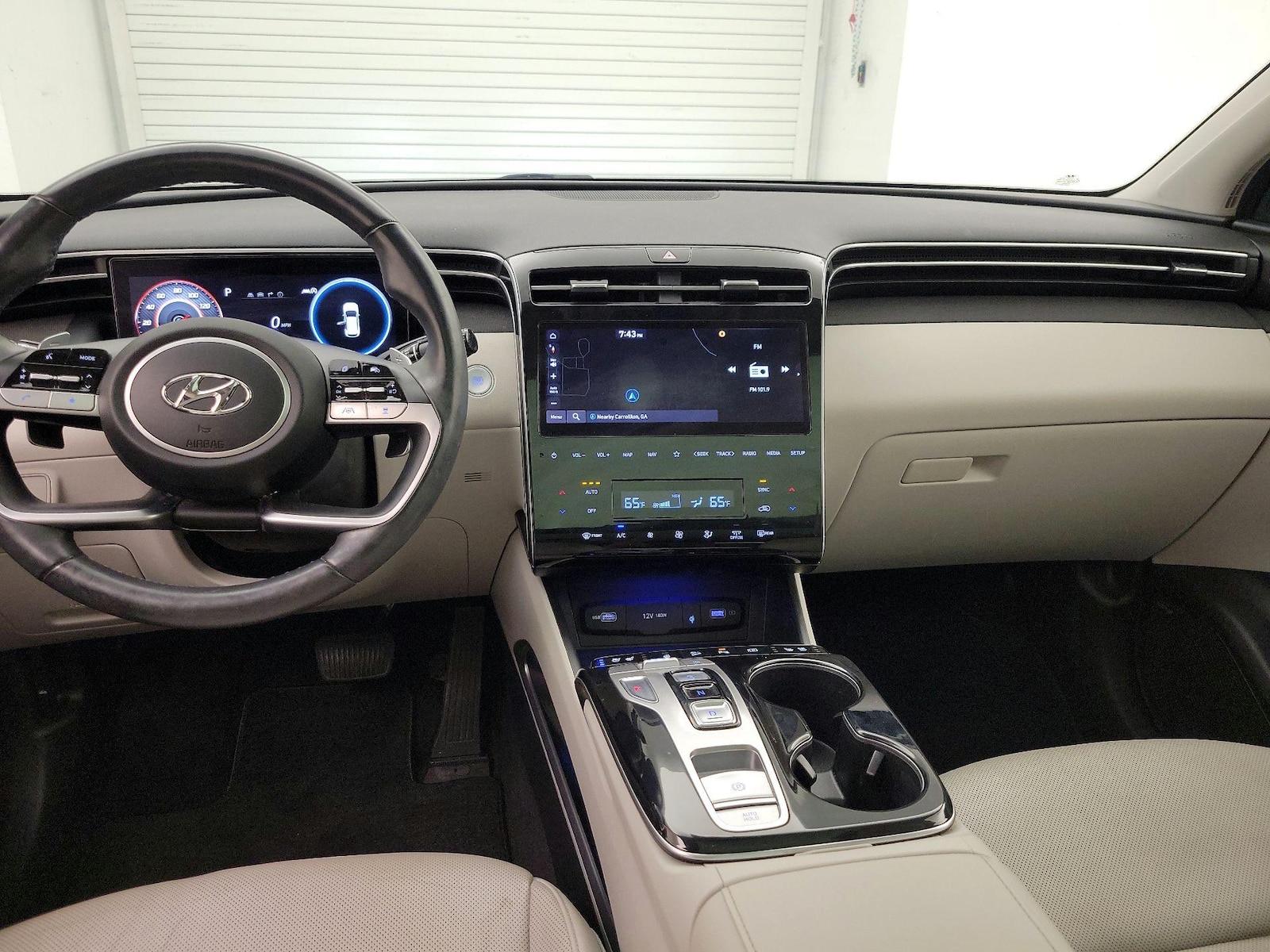 Apple CarPlay® & Android Auto™