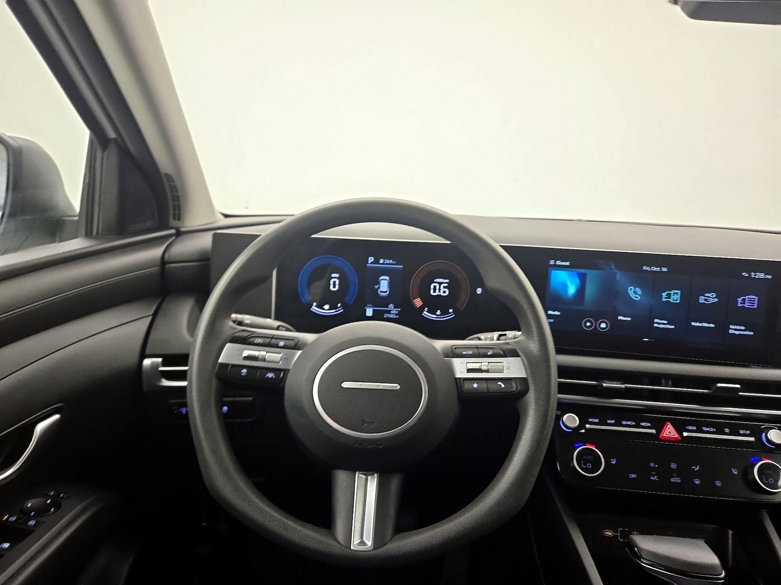 2025 Hyundai Tucson SEL - Photo 11