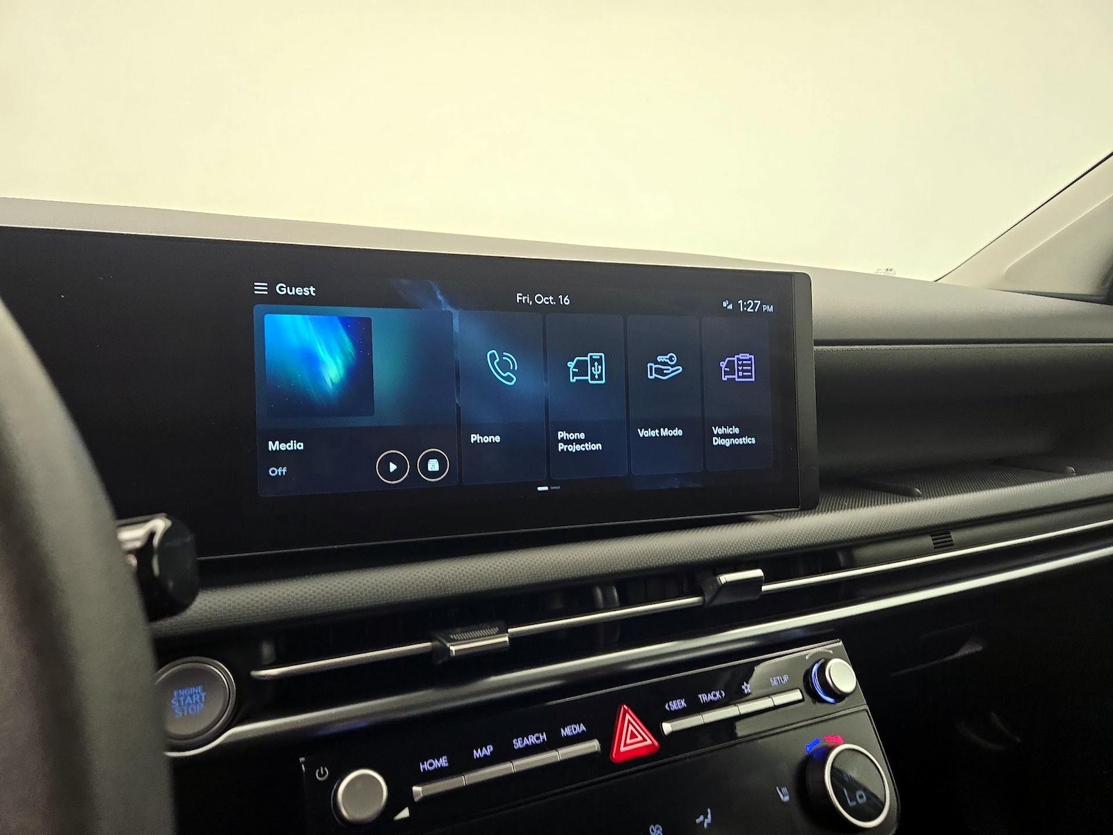 2025 Hyundai Tucson SEL - Photo 16