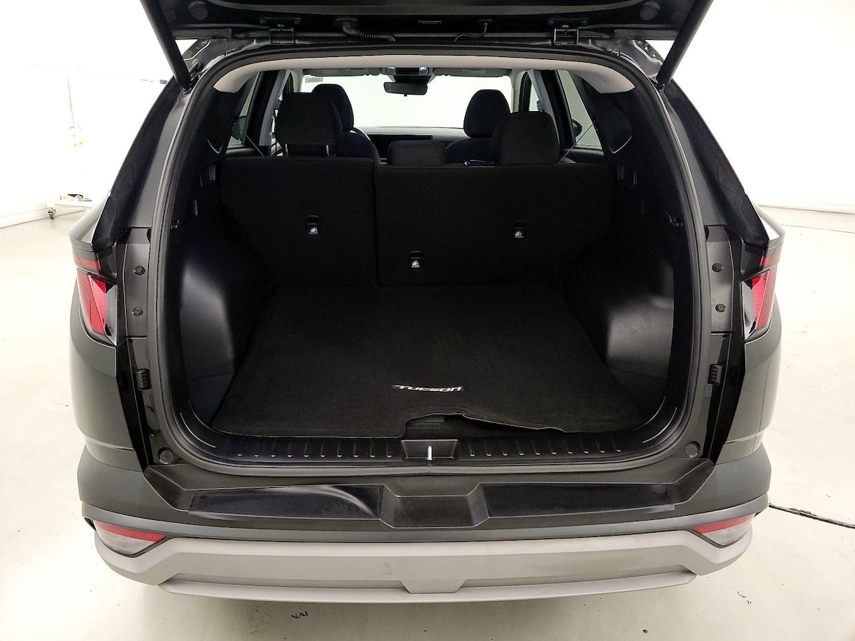 Trunk/Cargo (Seats Up)