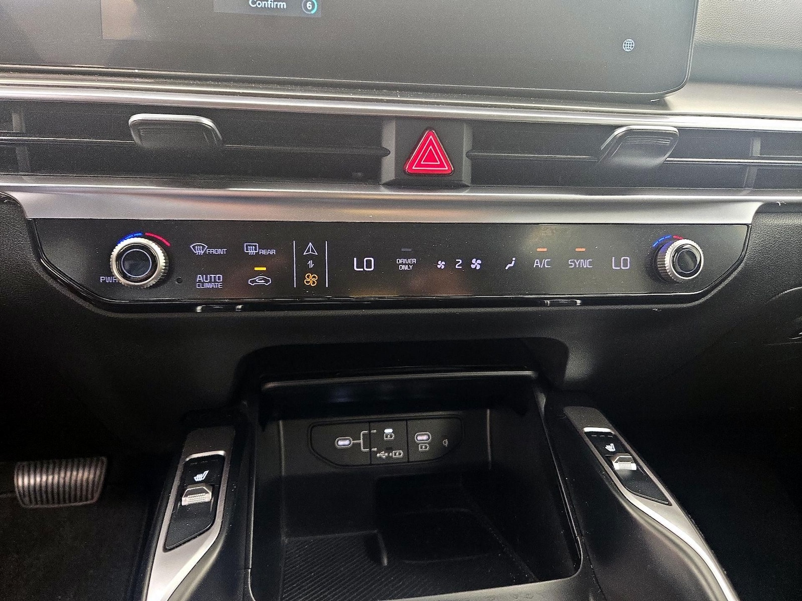2025 Kia Sorento EX Hybrid - Photo 18