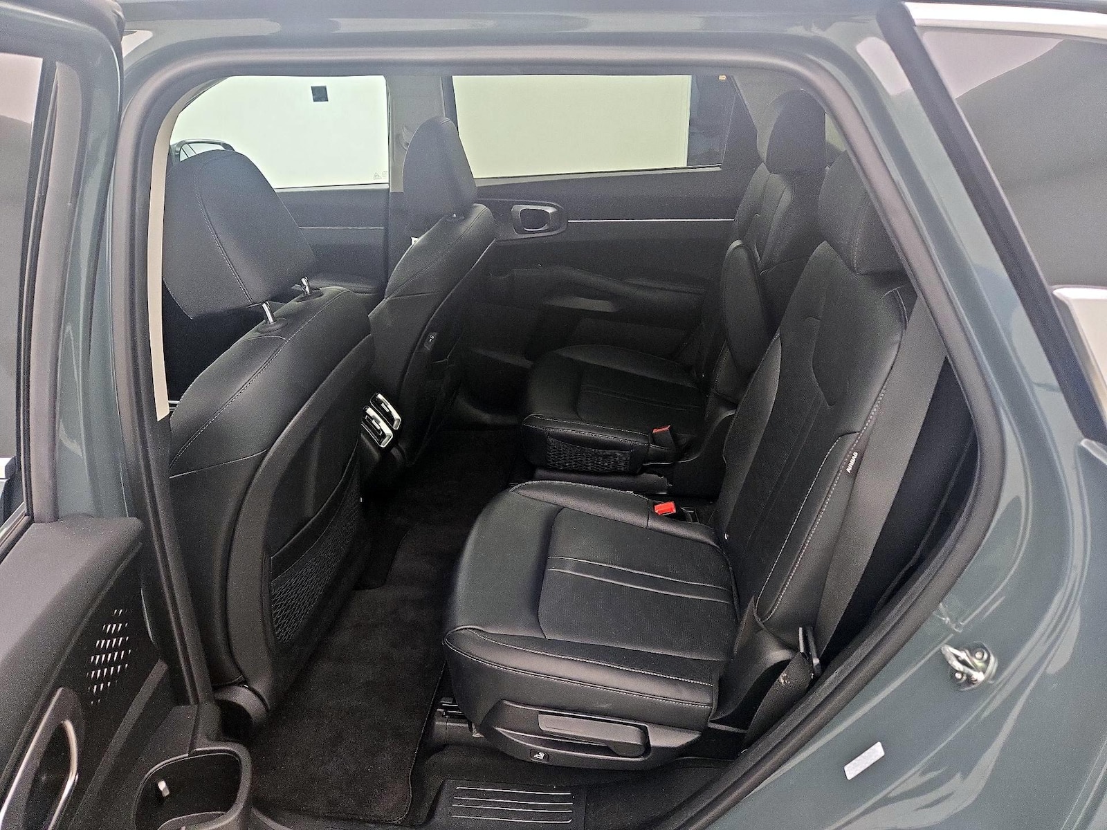2025 Kia Sorento EX Hybrid - Photo 22