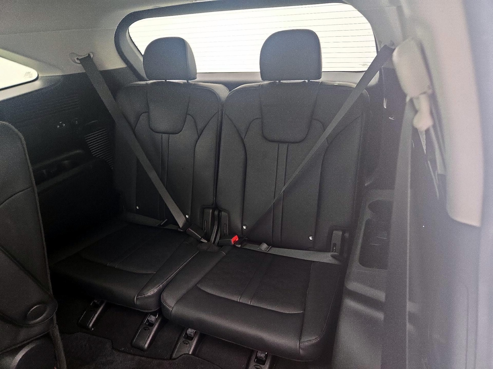 2025 Kia Sorento EX Hybrid - Photo 23