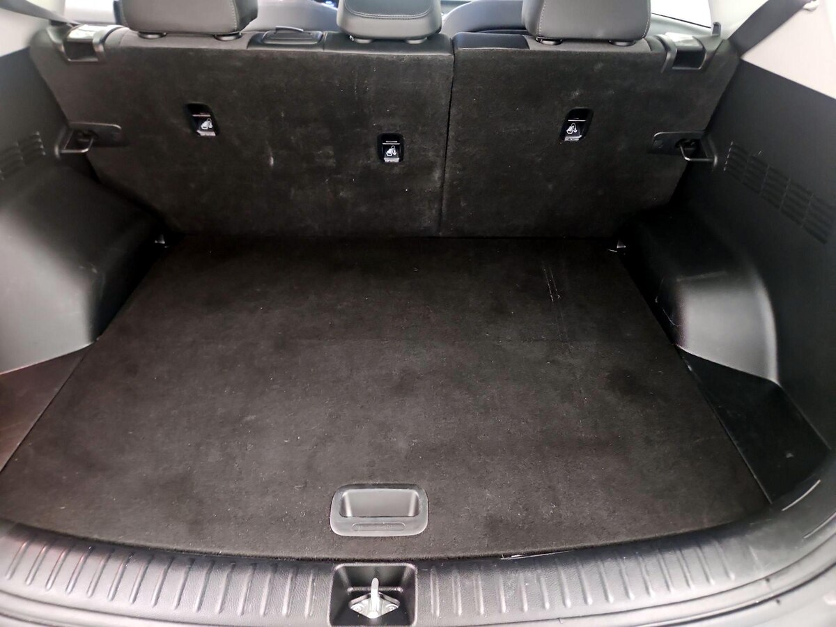Trunk/Cargo (Seats Up)