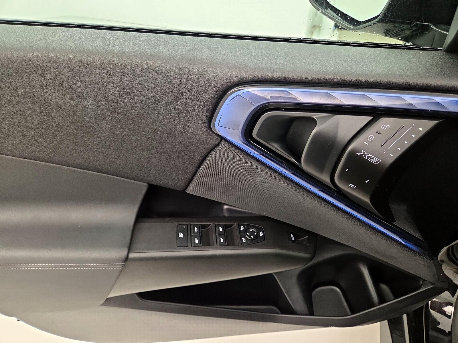 2025 BMW X3 30 - Photo 13