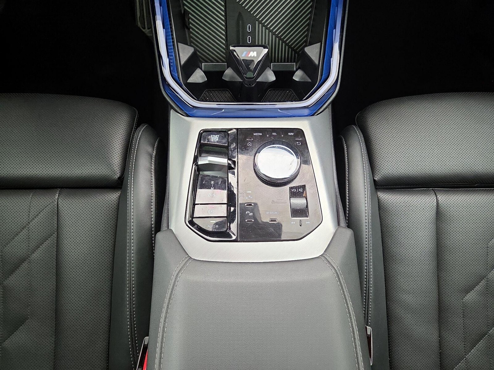 2025 BMW X3 30 - Photo 17