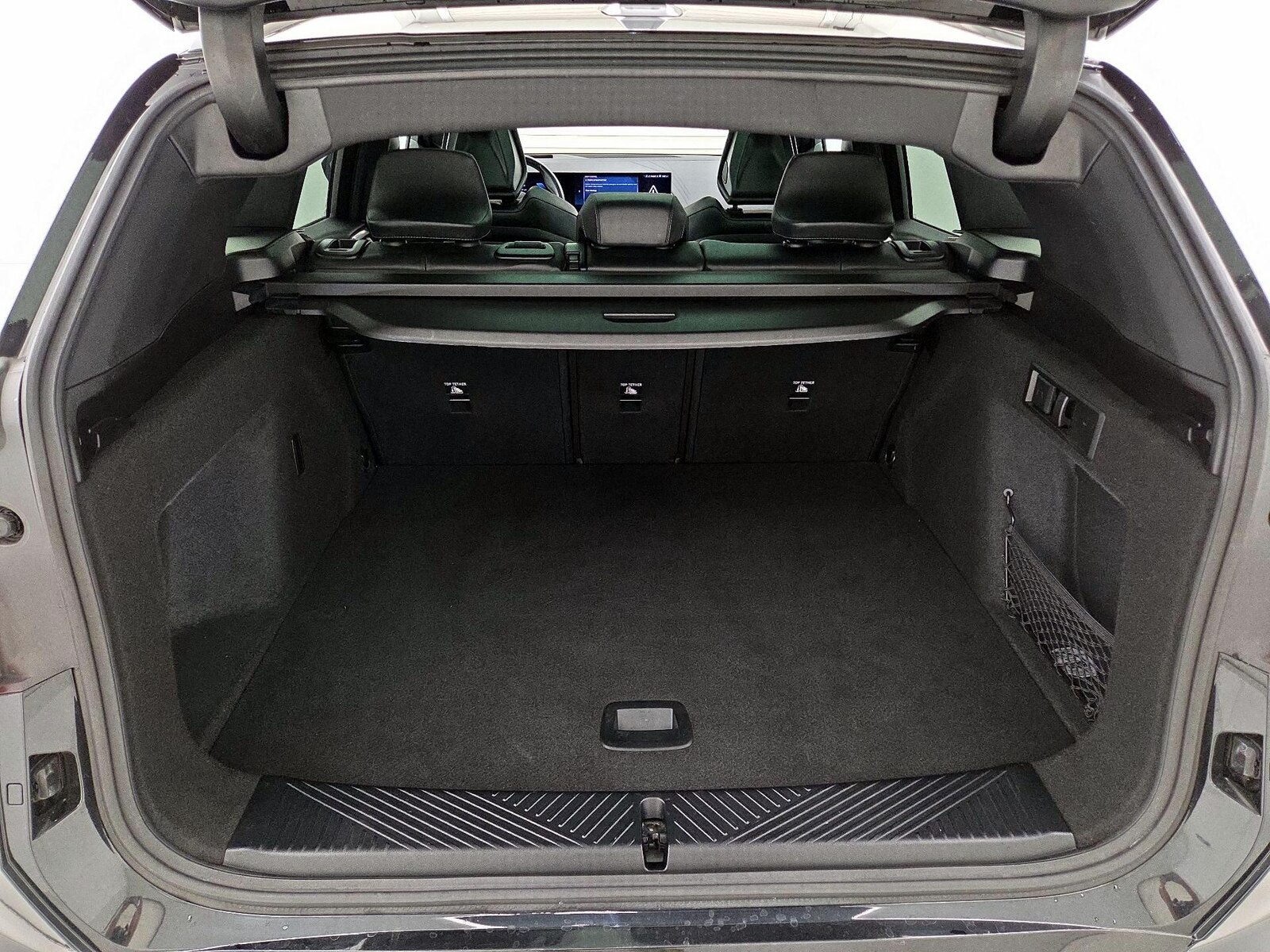 2025 BMW X3 30 - Photo 21