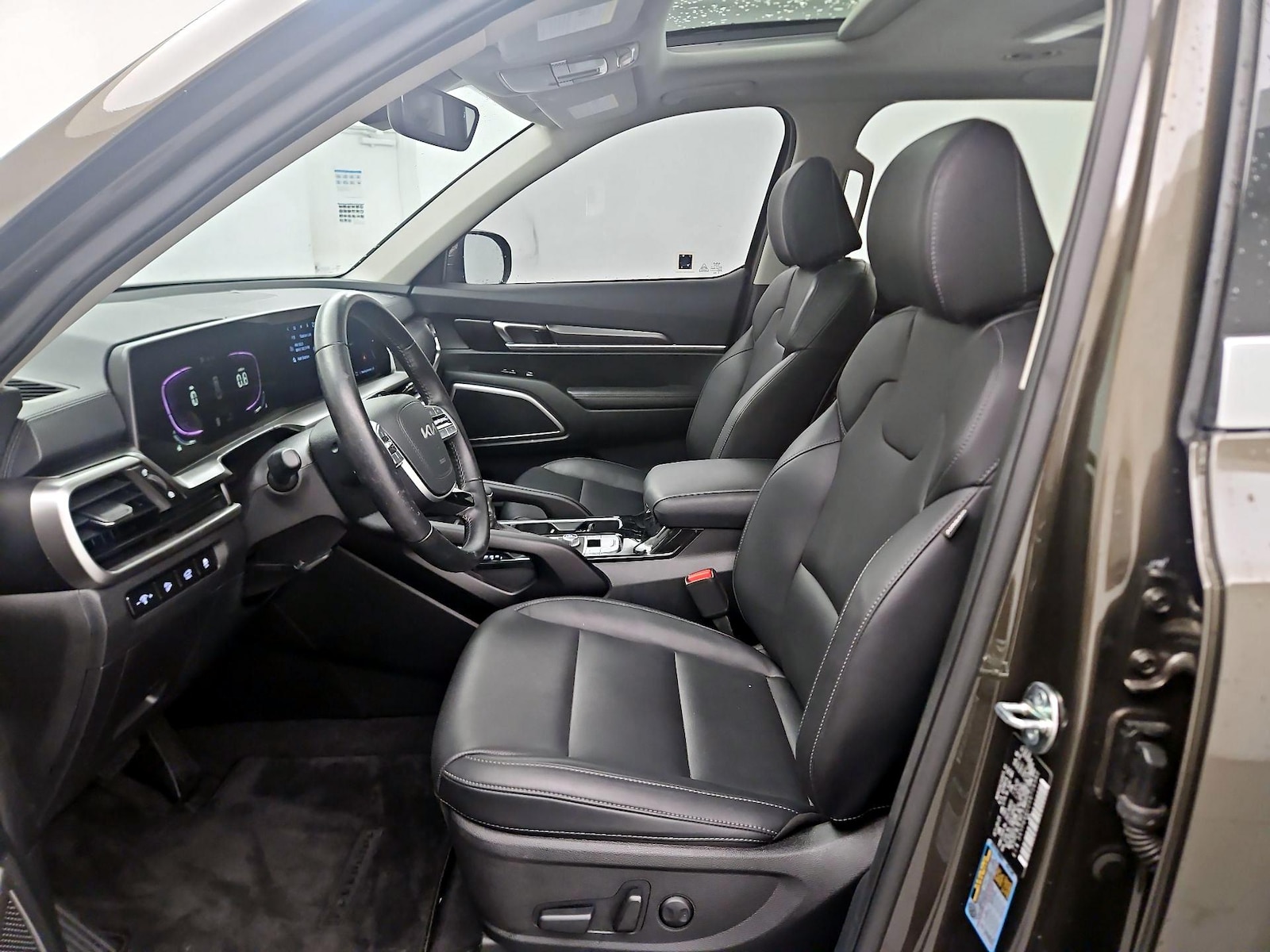 2025 Kia Telluride S - Photo 12