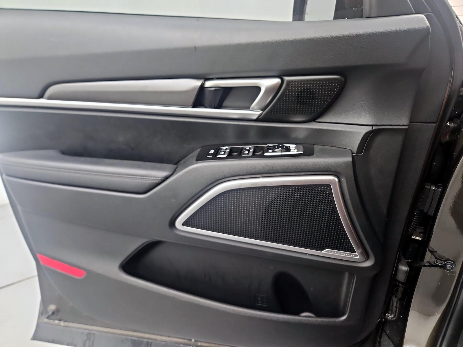 2025 Kia Telluride S - Photo 13