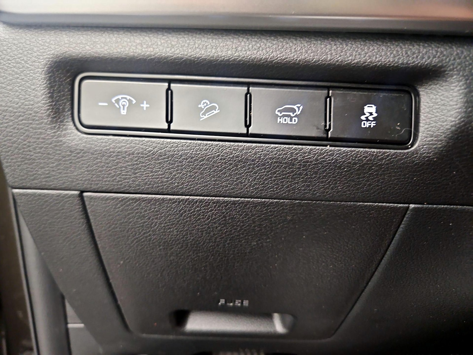 2025 Kia Telluride S - Photo 14
