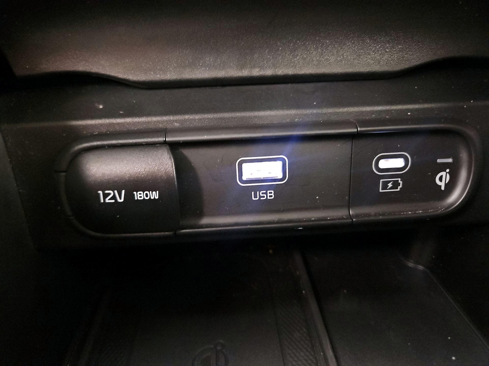 2025 Kia Telluride S - Photo 20