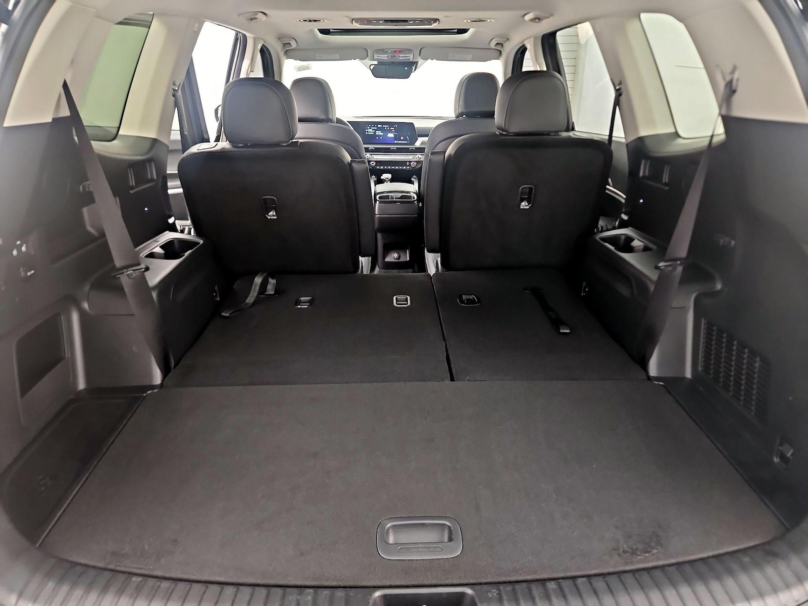 2025 Kia Telluride S - Photo 25