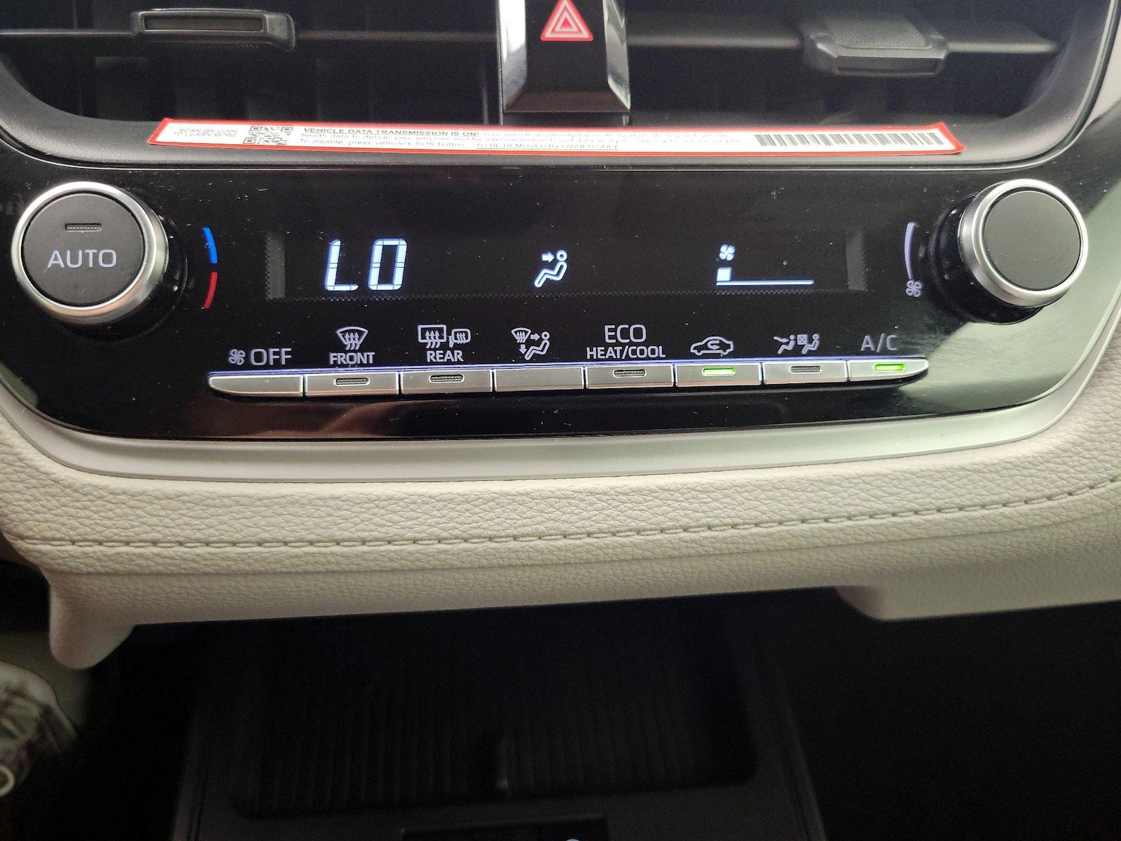 2026 Toyota Corolla Cross LE - Photo 17