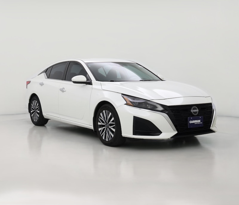 2023 Nissan Altima SV