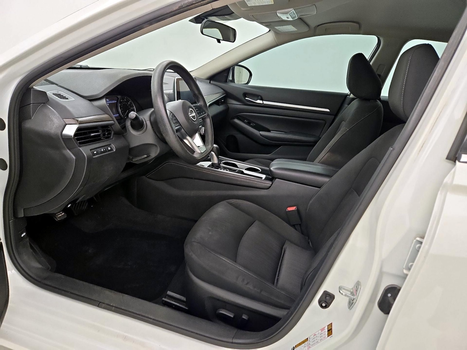 Power Seat(s) & Side Airbags