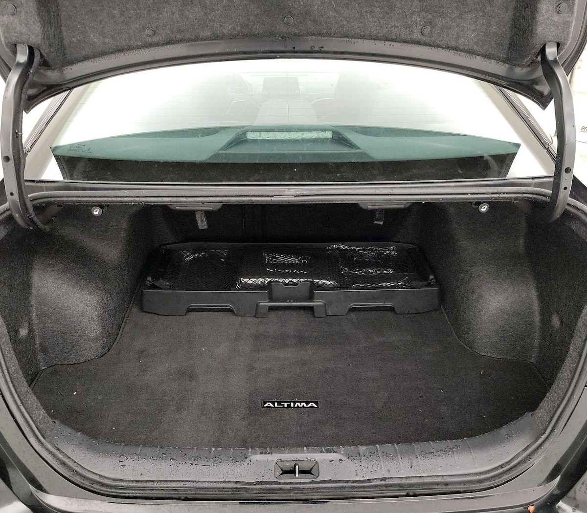 Trunk/Cargo (Seats Up)