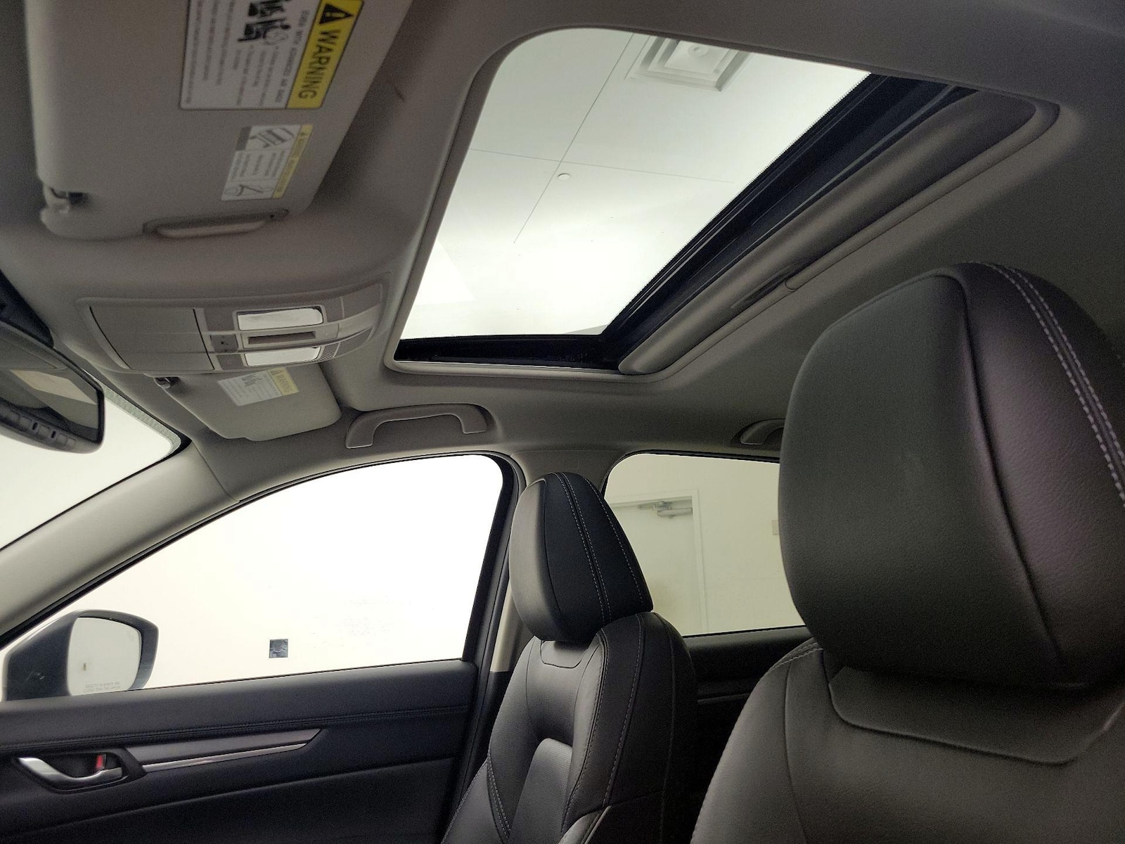 Sunroof(s) & Overhead Airbags
