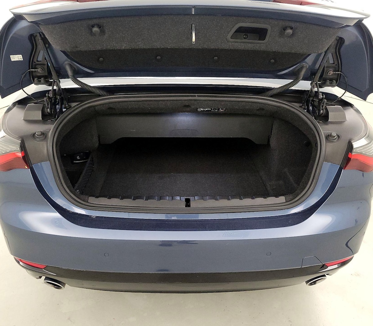 Trunk/Cargo (Seats Up)