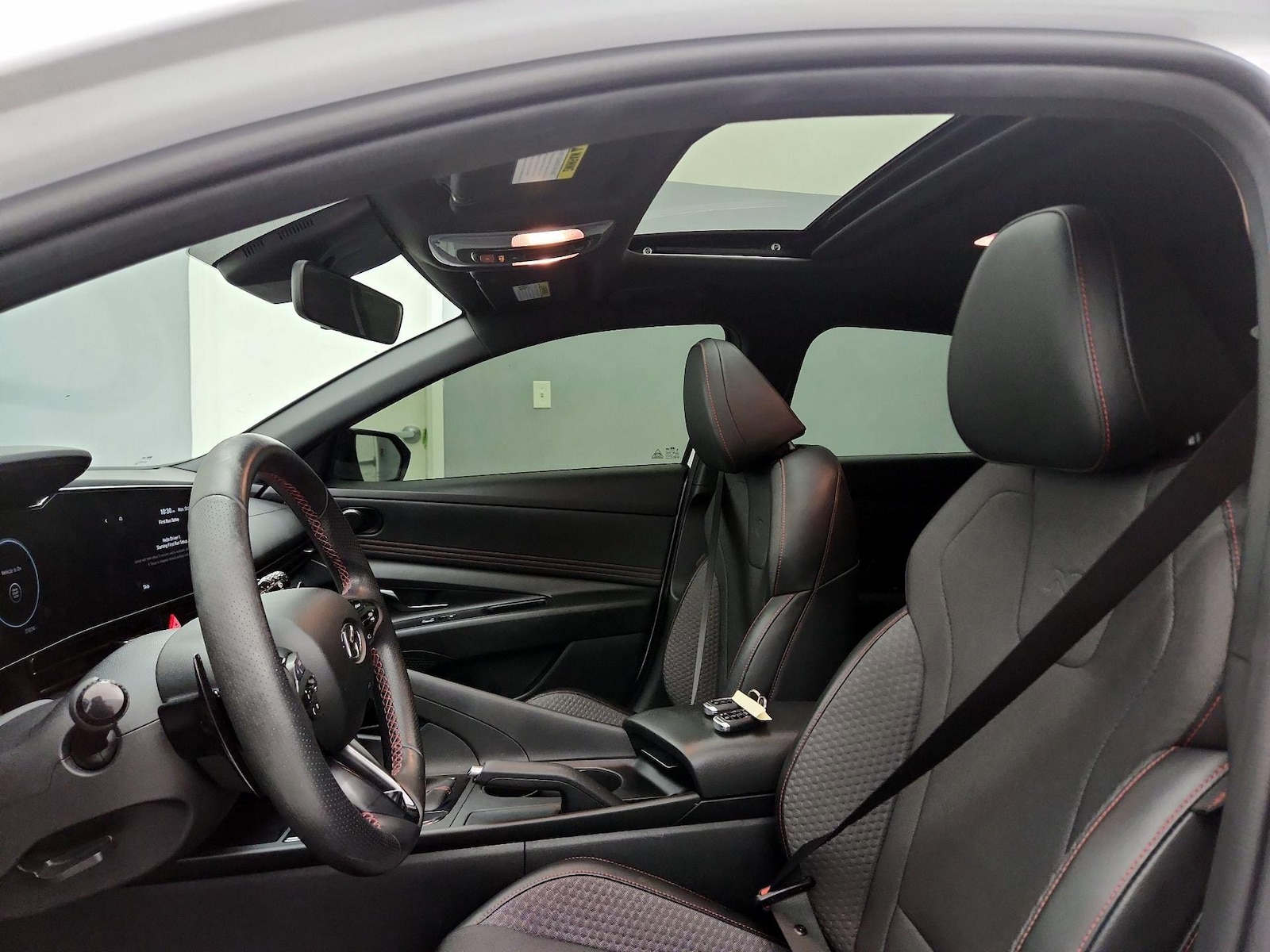 Sunroof(s) & Overhead Airbags