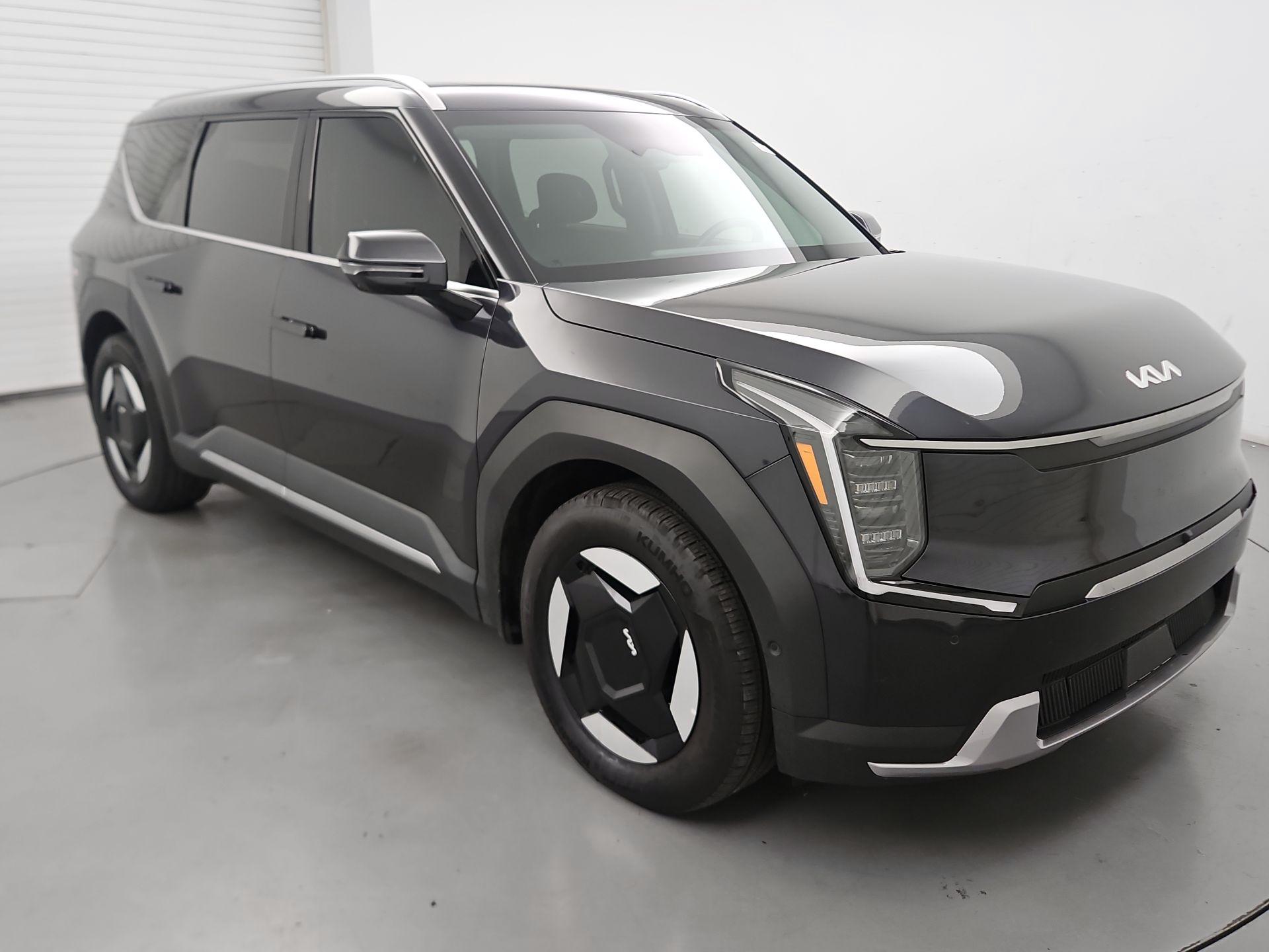 2026 Kia EV9 Wind