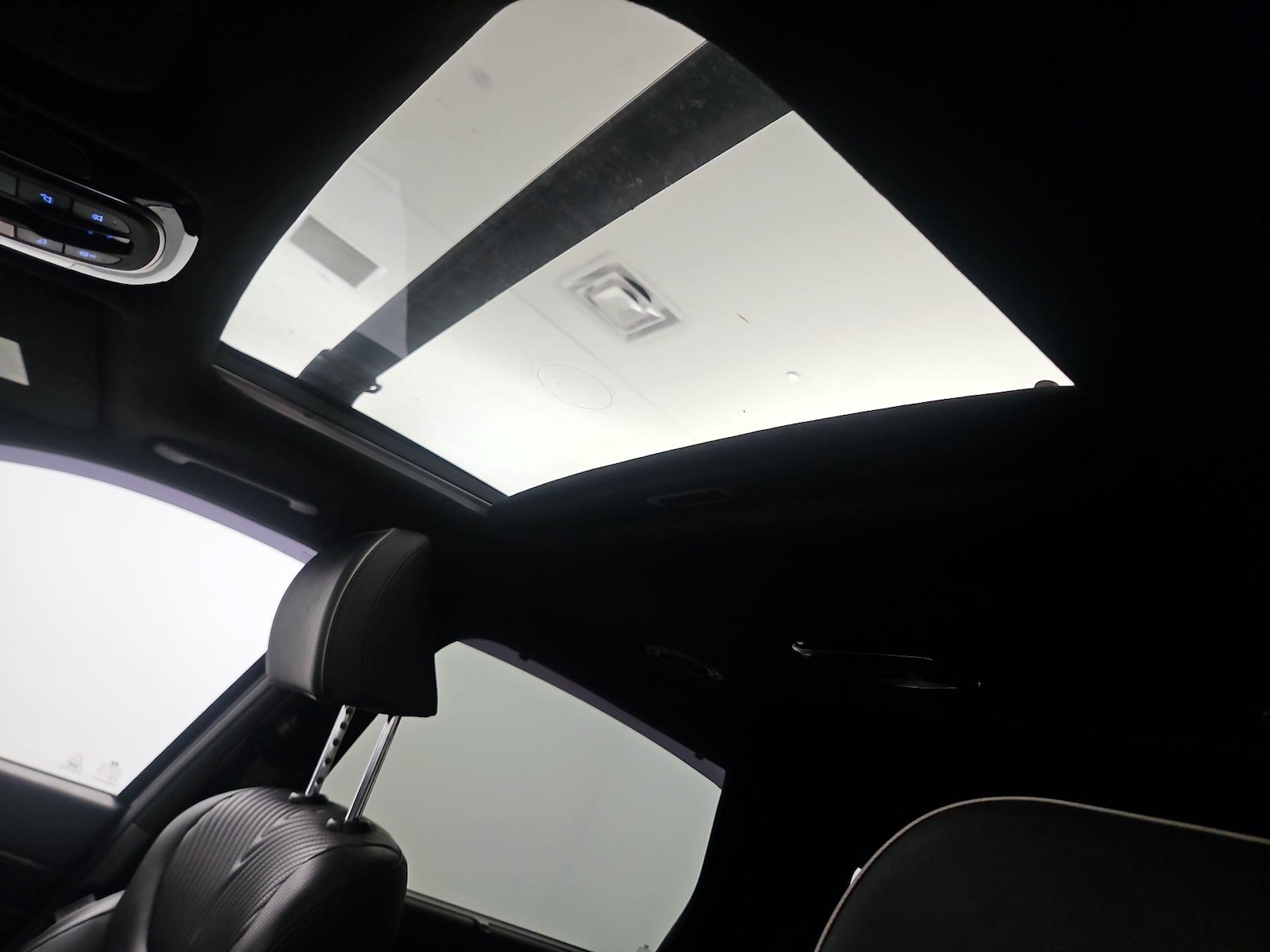 Sunroof(s) & Skylight(s)