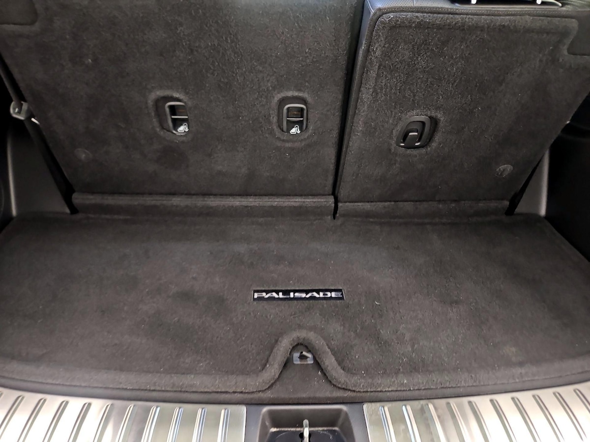 Trunk/Cargo (Seats Up)